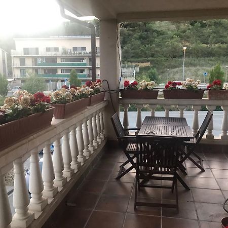 Hostal Zubi XXI Puente La Reina Exterior photo